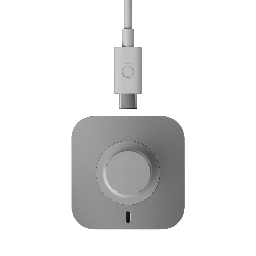 Oura Ring 4 in Cloud Ceramic White
